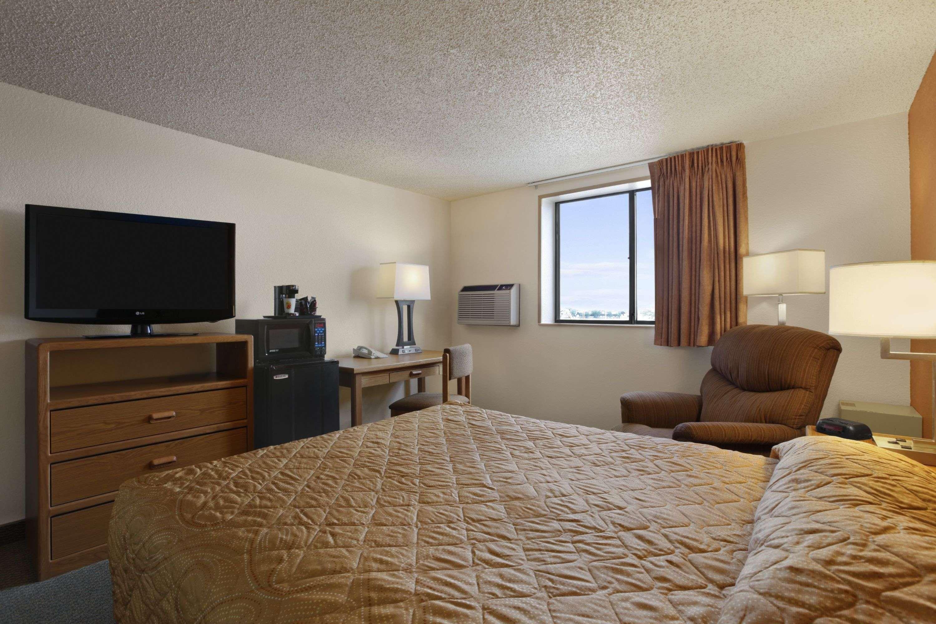 Super 8 By Wyndham Cheyenne Wy Hotel Buitenkant foto