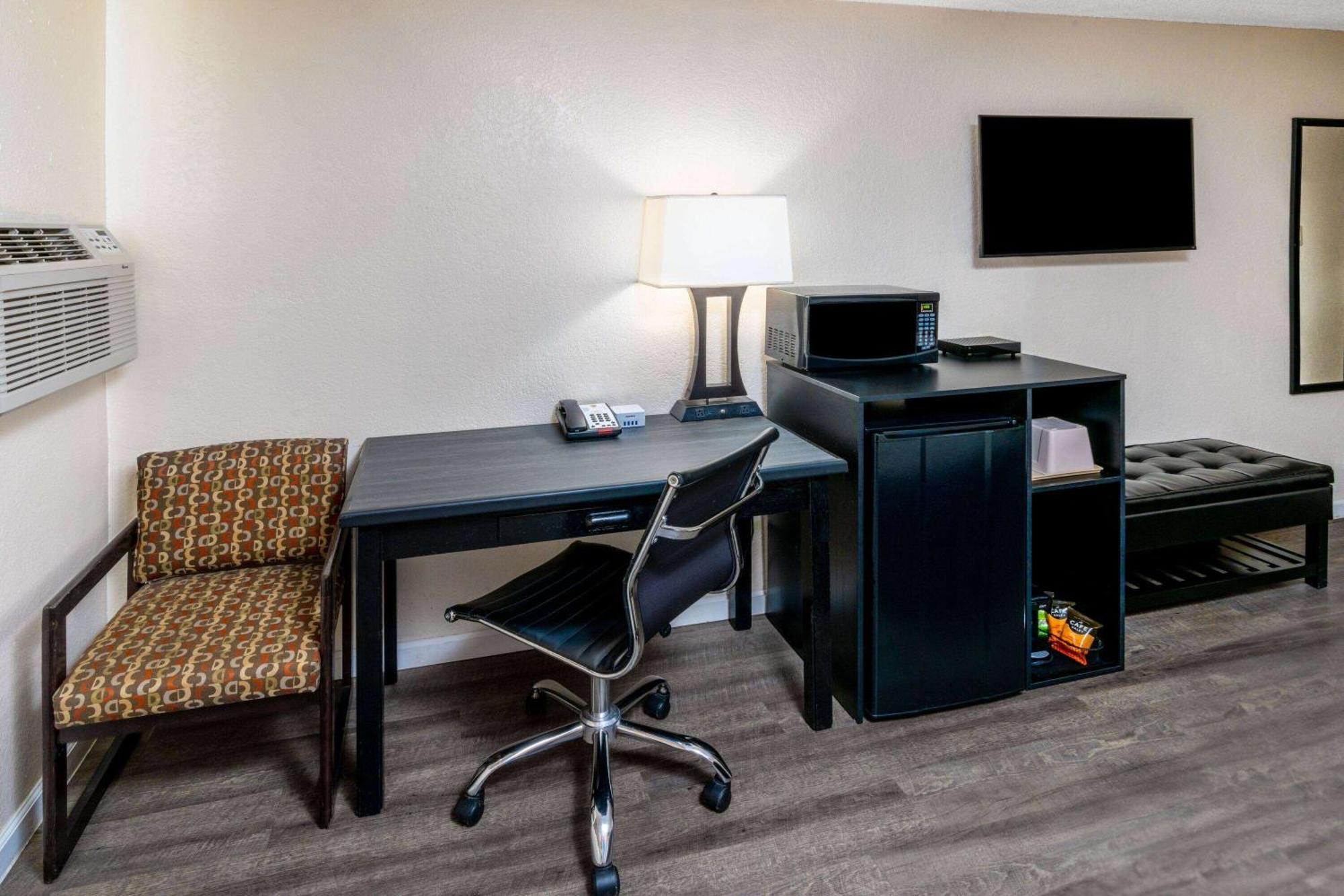 Super 8 By Wyndham Cheyenne Wy Hotel Buitenkant foto